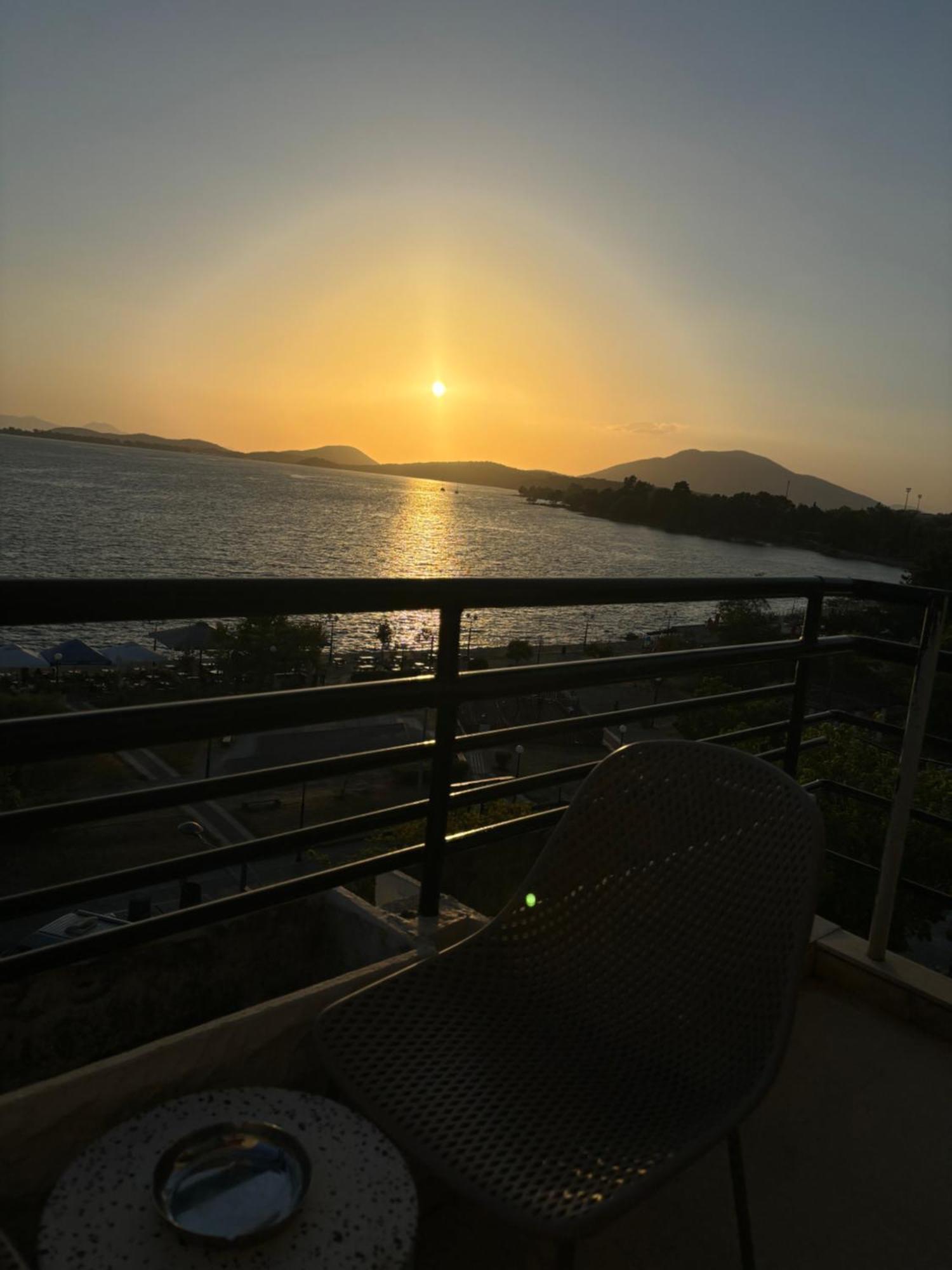 El Greco Hotel Igoumenitsa Bagian luar foto