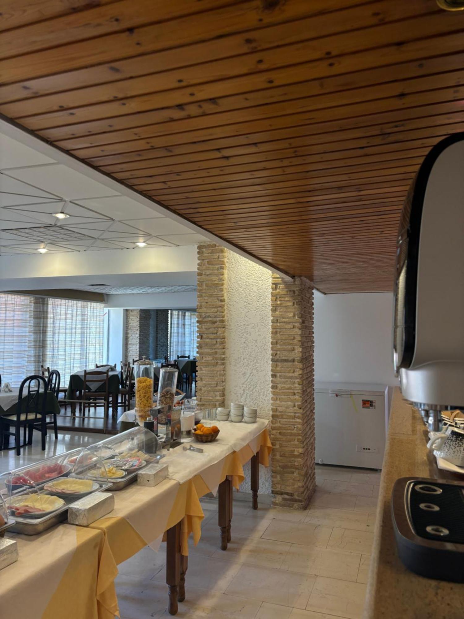 El Greco Hotel Igoumenitsa Bagian luar foto