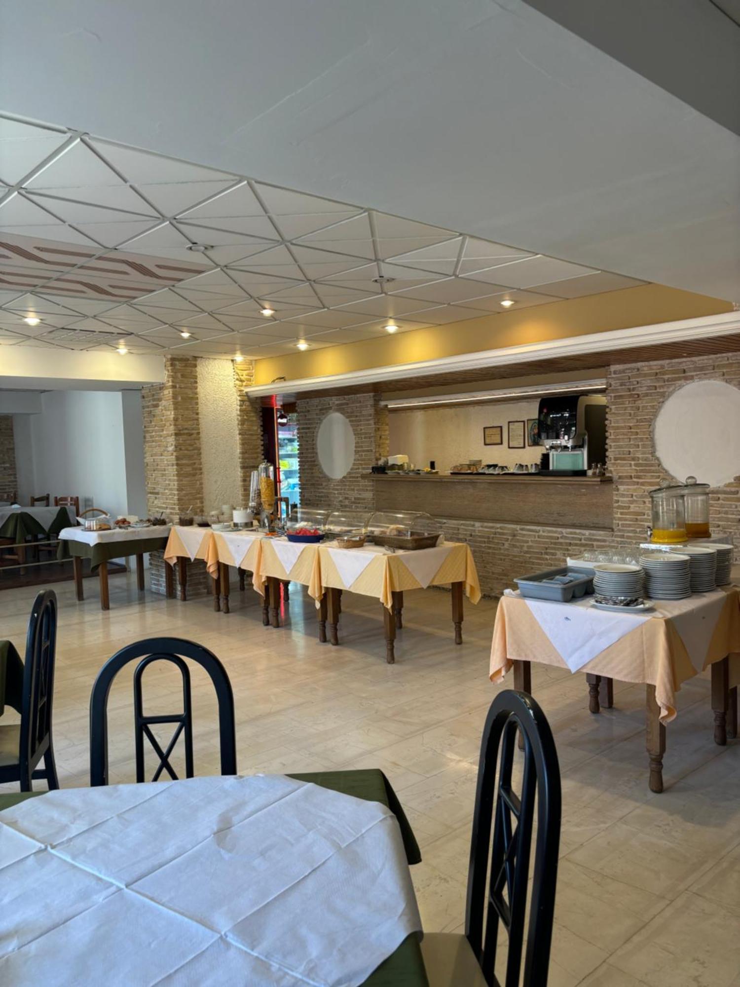 El Greco Hotel Igoumenitsa Bagian luar foto