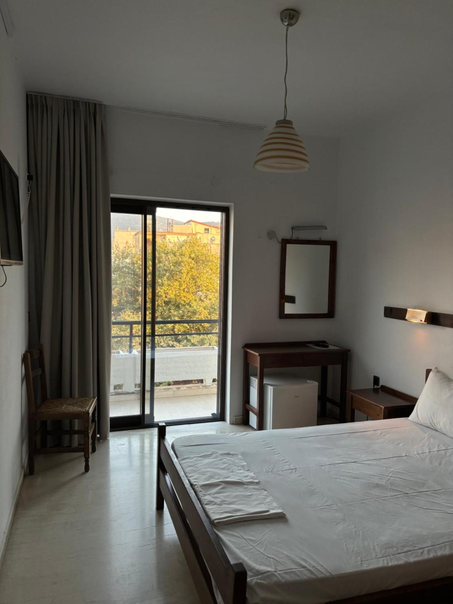 El Greco Hotel Igoumenitsa Bagian luar foto