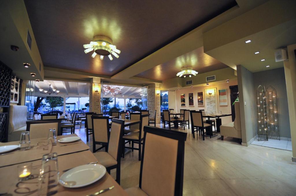 El Greco Hotel Igoumenitsa Bagian luar foto