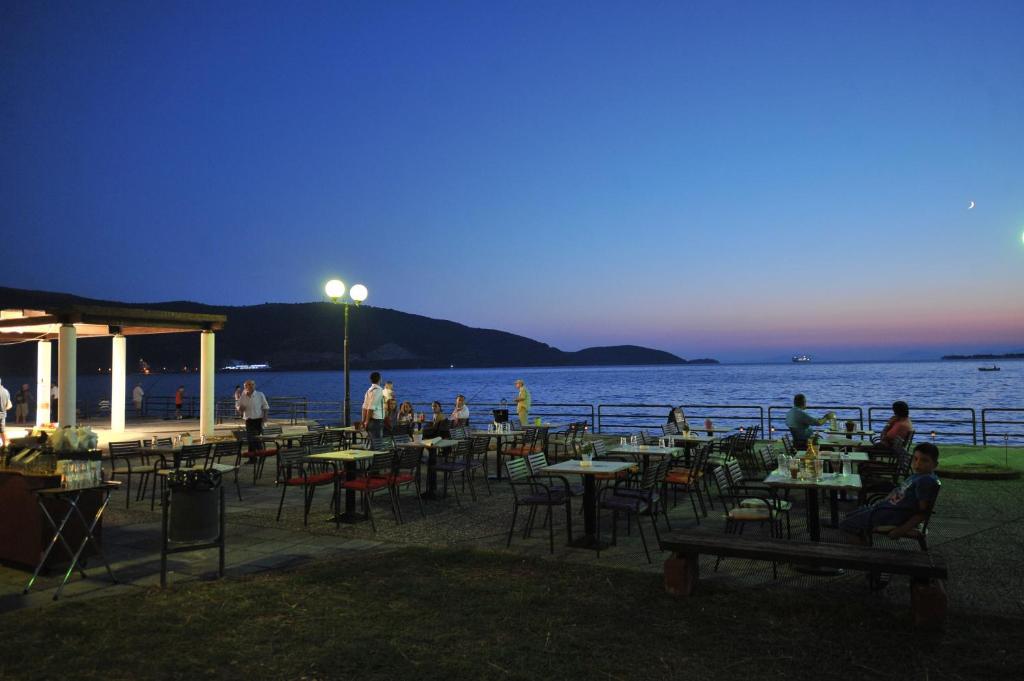 El Greco Hotel Igoumenitsa Bagian luar foto