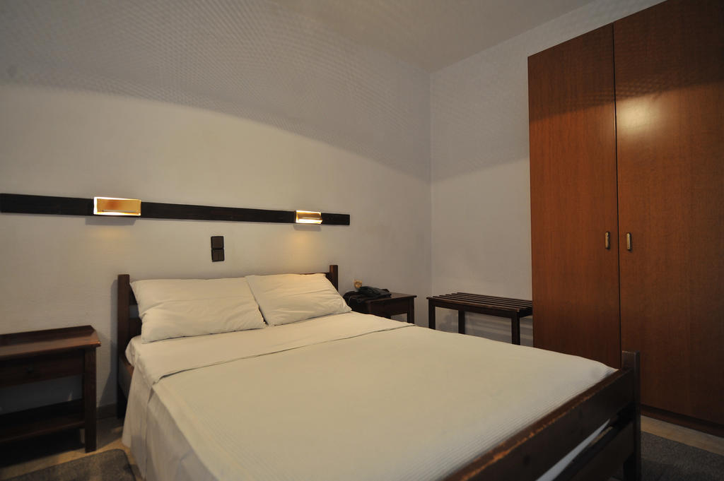 El Greco Hotel Igoumenitsa Bagian luar foto